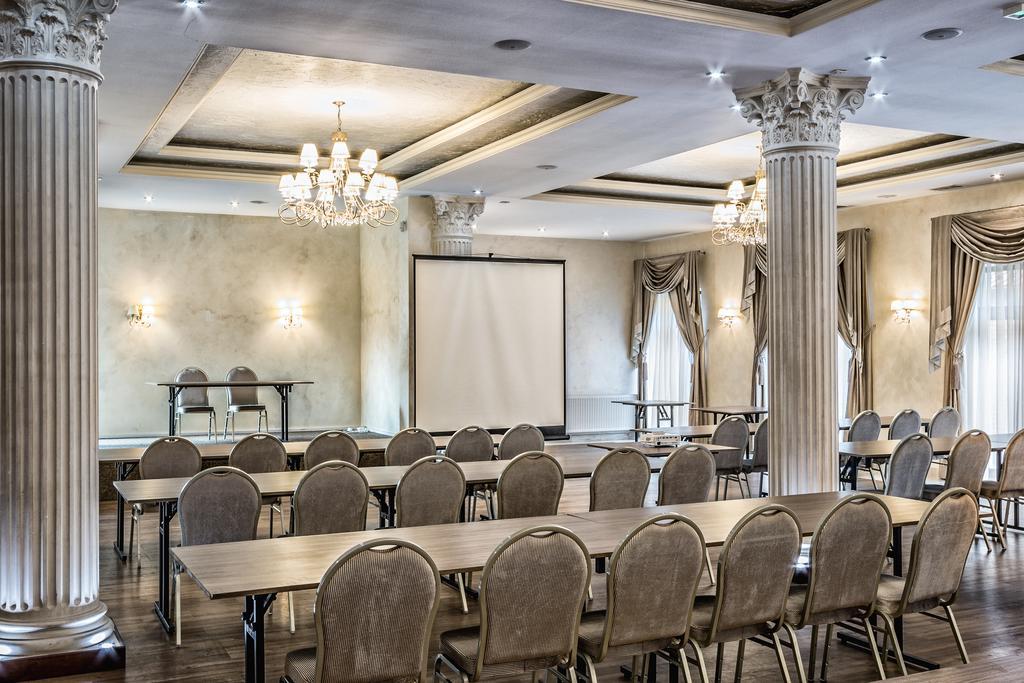 Hotel Tatarscy - Energylandia Кальвария-Зебжидовская Экстерьер фото