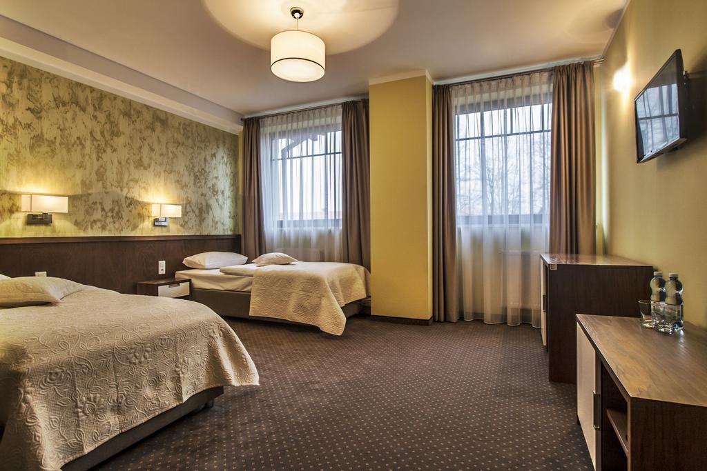 Hotel Tatarscy - Energylandia Кальвария-Зебжидовская Экстерьер фото